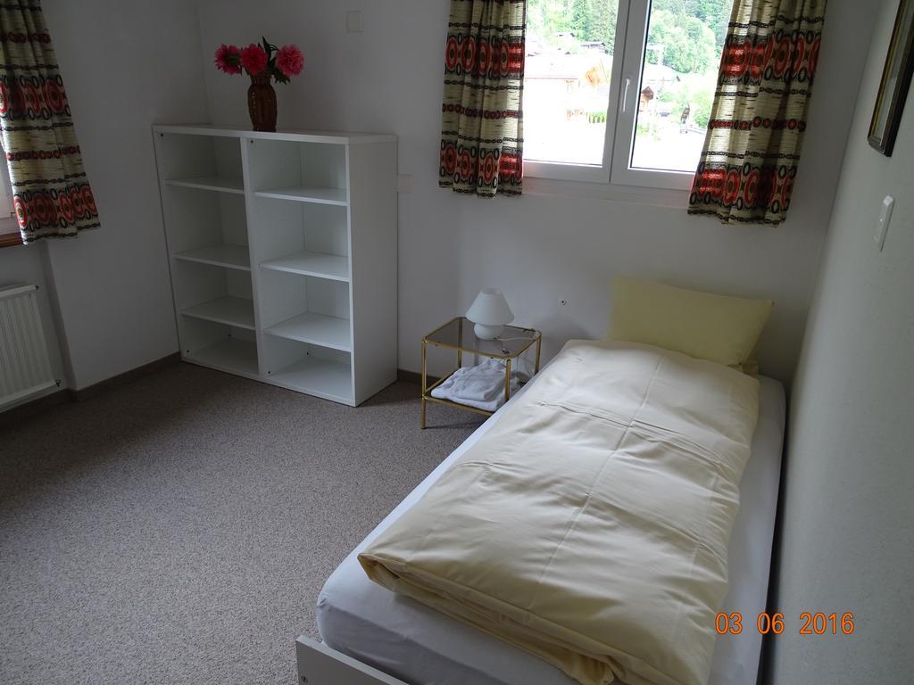 Hotel Old-Jnn Saas im Prattigau Room photo