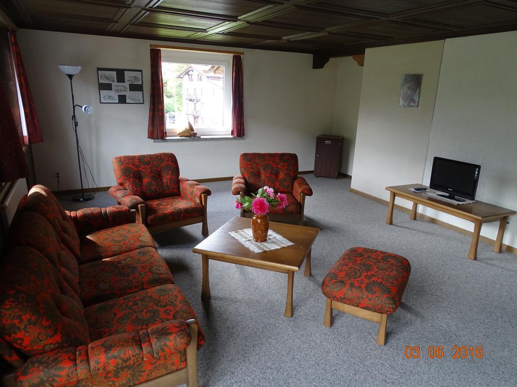 Hotel Old-Jnn Saas im Prattigau Room photo